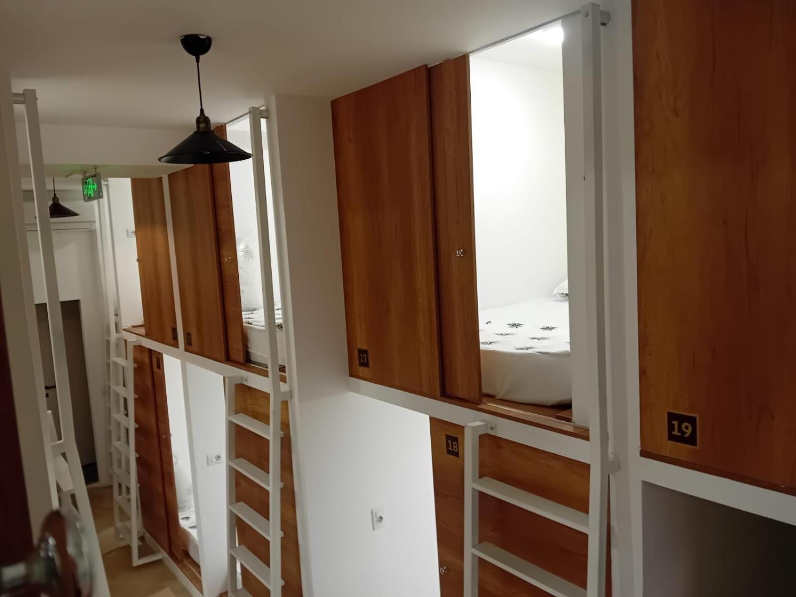 Kapselhoteller Kapsul Vlorë